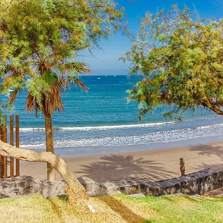 Апартаменты 2 Bedrooms Las Americas River-style Pool *