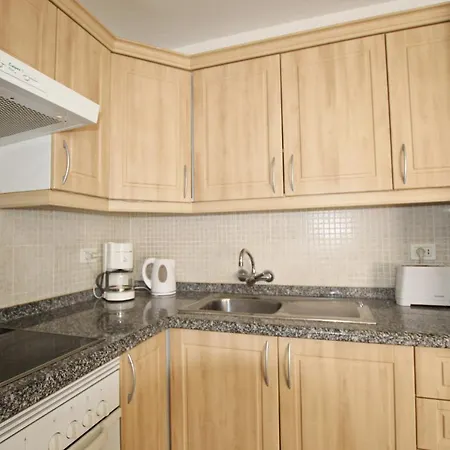 2 Bedrooms Las Americas River-style Pool شقة أرونا