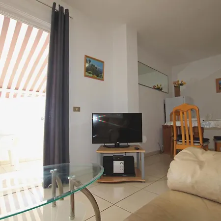 شقة 2 Bedrooms Las Americas River-style Pool أرونا